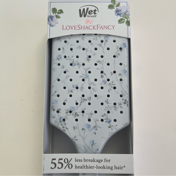 Wet Brush x LoveShackFancy Paddle
Detangler Hair Brush - Picture 6 of 6